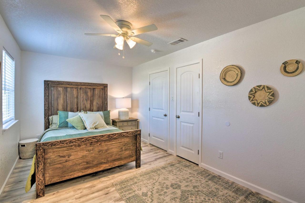 Coastal Surfside Beach House Walk To The Ocean! 외부 사진